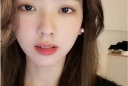 大嘴女网红吃瓜,揭秘娱乐圈幕后真相