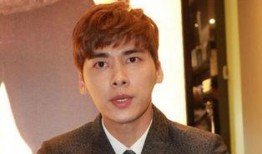 李易峰视频爆料者是谁啊,揭秘李易峰视频爆料者身份之谜